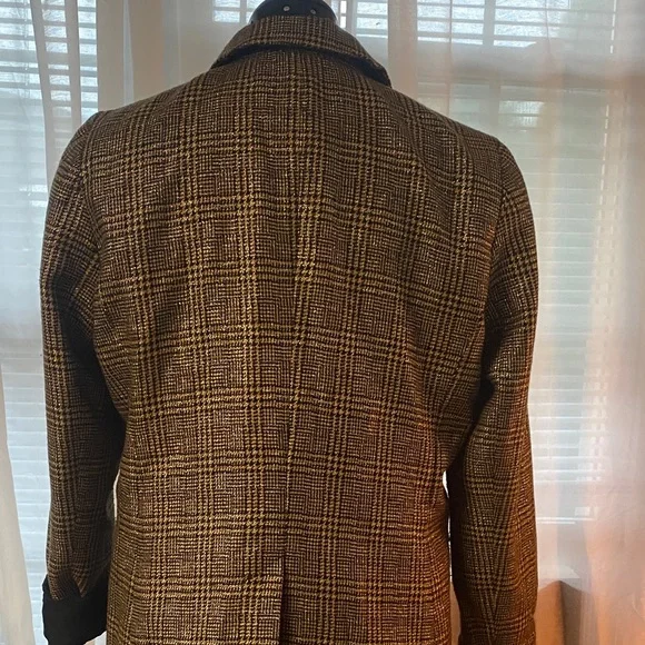 Nine West Brown Plaid Blazer with Gold Buttons - Picture 8 of 14